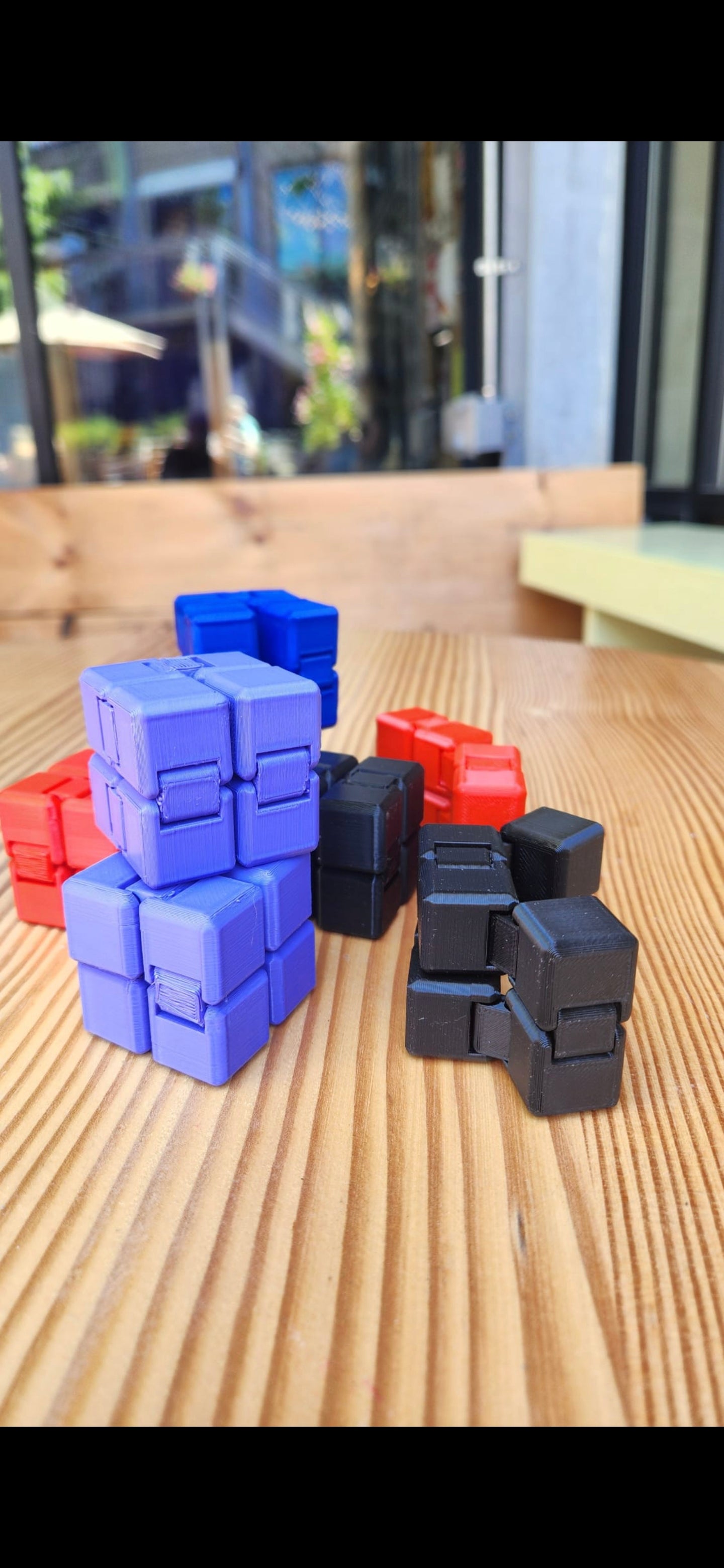 Infinity Fidget Cube β Stress Relief Toy | 3D Printed PLA | Modern Desk Decor | Relaxation Gift for Kids & Adults