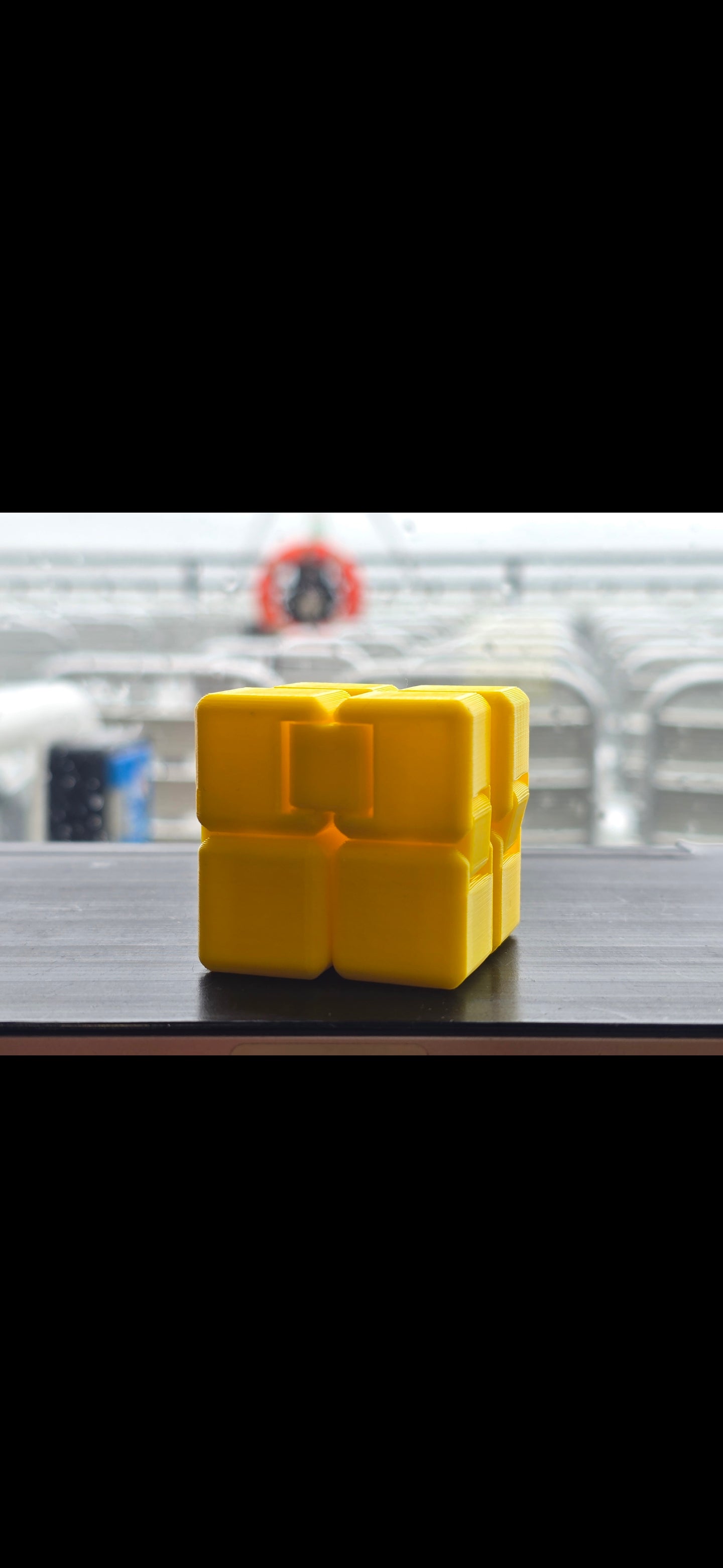 Infinity Fidget Cube β Stress Relief Toy | 3D Printed PLA | Modern Desk Decor | Relaxation Gift for Kids & Adults