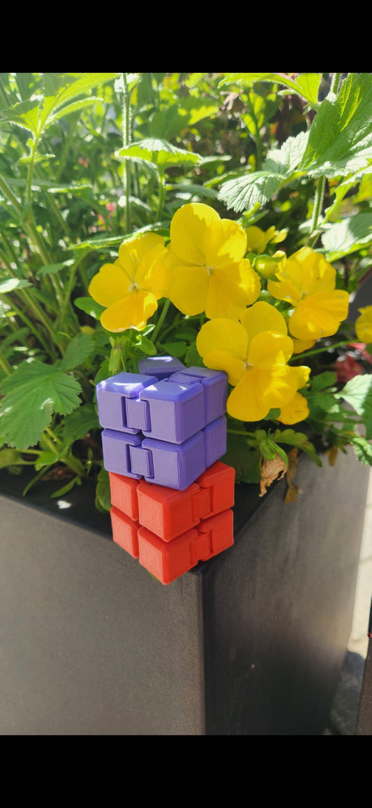 Infinity Fidget Cube – Stress Relief Toy | 3D Printed PLA | Modern Desk Decor | Relaxation Gift for Kids & Adults